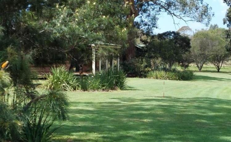 Cabins at Lovedale Wedding Chapel Eksteriør billede